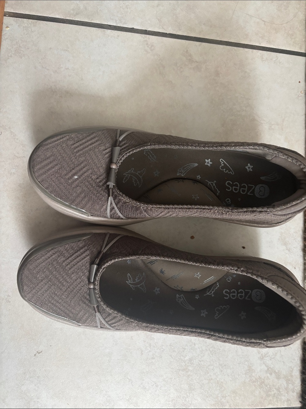 Bzees Women's Taupe Knit Slip-On Flats